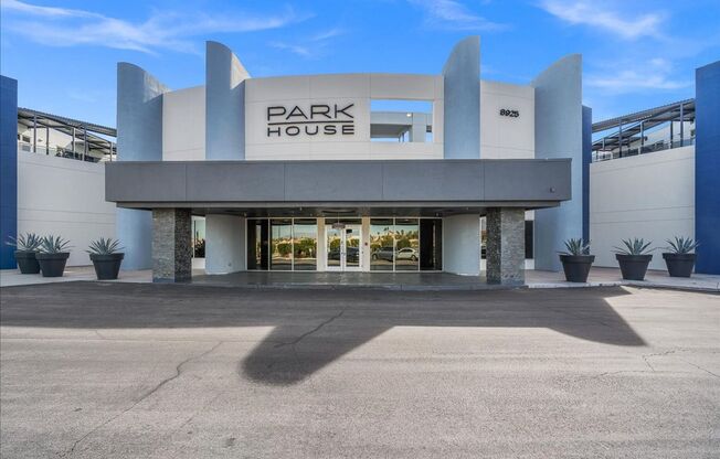 2 beds, 2 baths, $2,195, Unit Unit 102