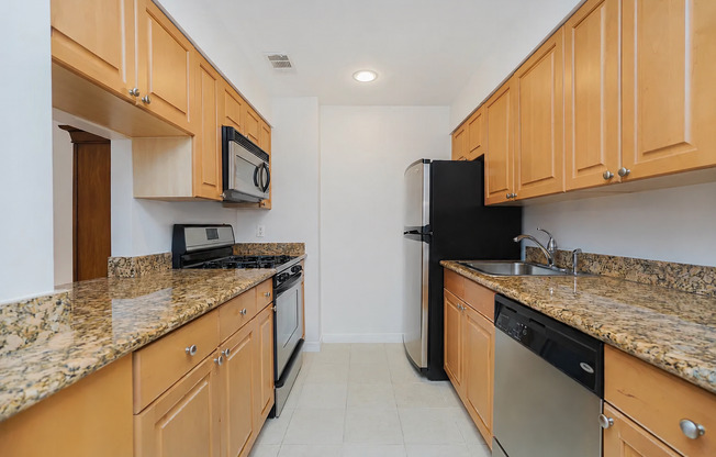 9718 FT HAMILTON PKWY