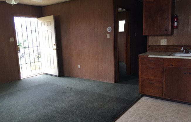 412 HICKORY