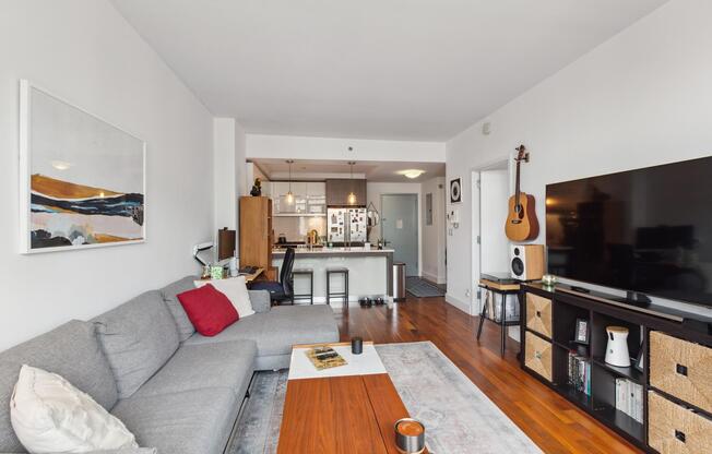 214 N 11 ST