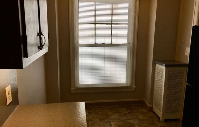 2 beds, 1 bath, 962 sqft, $1,525, Unit 1K