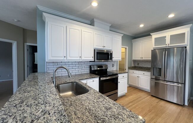 Beautiful Port Warwick Townhome.