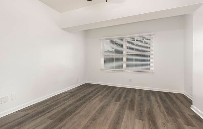 1 bed, 1 bath, $850, Unit 212