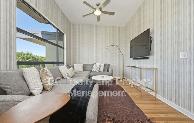 472 MARTIN ST SW