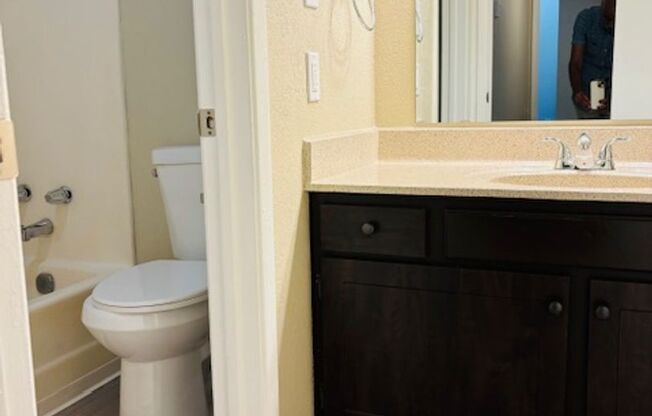2 beds, 1 bath, 830 sqft, $1,349, Unit 134