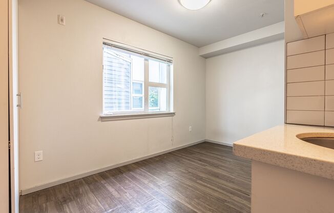 Studio, 1 bath, 245 sqft, $845, Unit F103