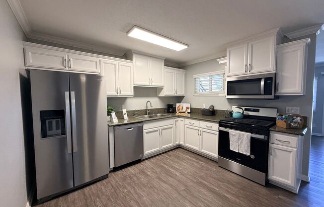 1 bed, 1 bath, 750 sqft, $2,565, Unit A02