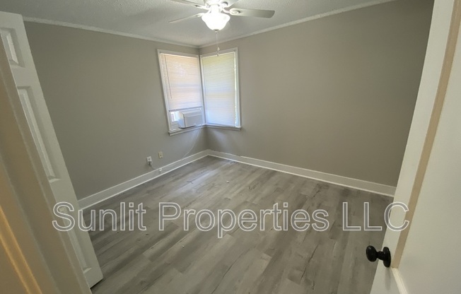 3 beds, 1 bath, 1,135 sqft, $1,400