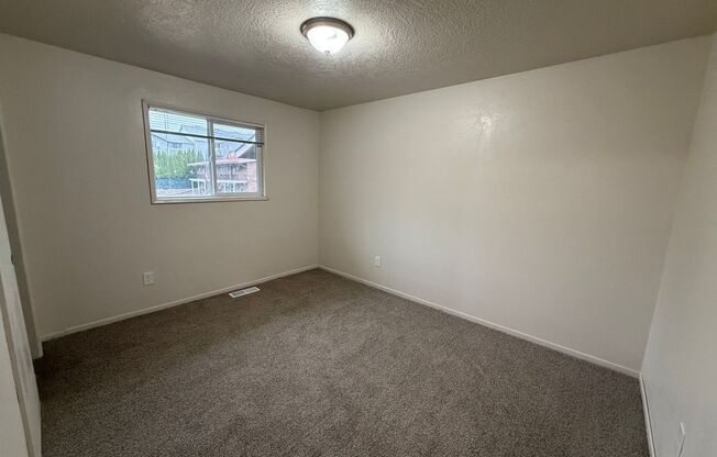 454-180 Stoneway Apartments