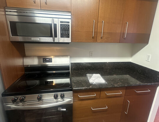 2 beds, 2.5 baths, 1,497 sqft, $4,500, Unit 213