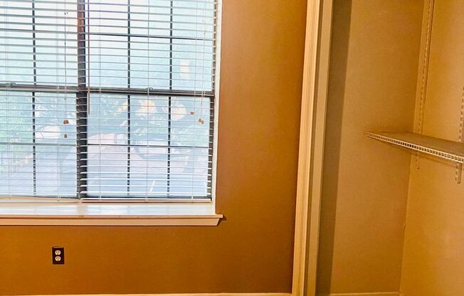 South Congress Condo Close to Downtown and HEB