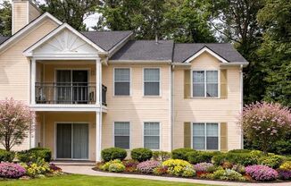 417 Ridge Creek Dr, Clarkston, GA 30021