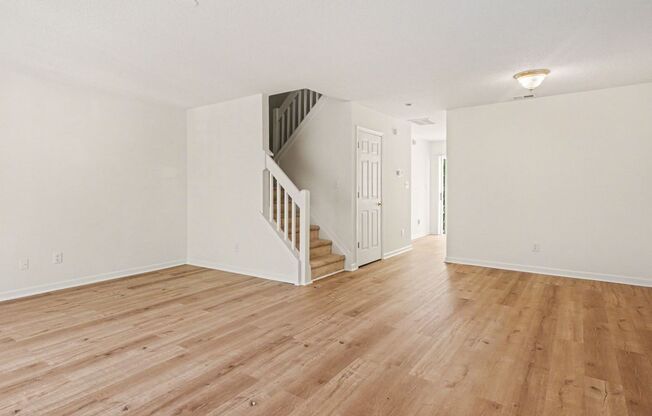 2 Bed/2Bath Townhouse for RENT!