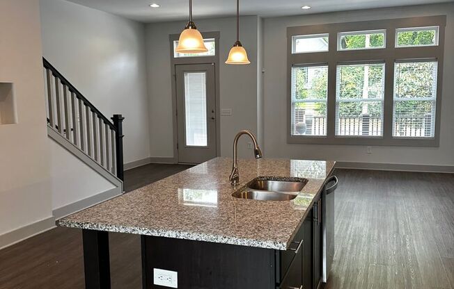 2 beds, 2.5 baths, 1,620 sqft, $3,000