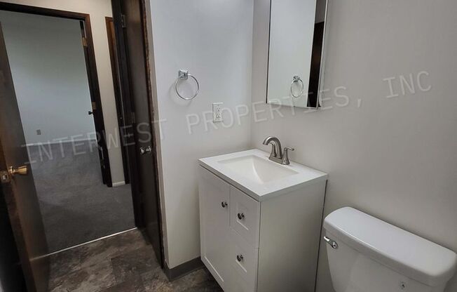 2 beds, 1 bath, 800 sqft, $1,550, Unit 2051-A