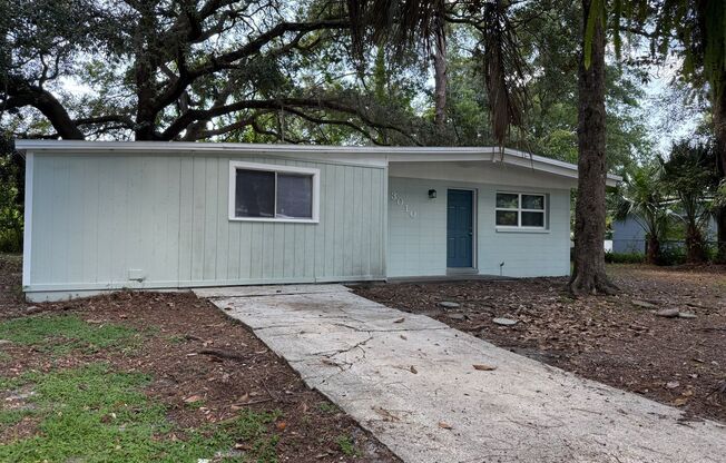 Fully Renovated Mid Century House!