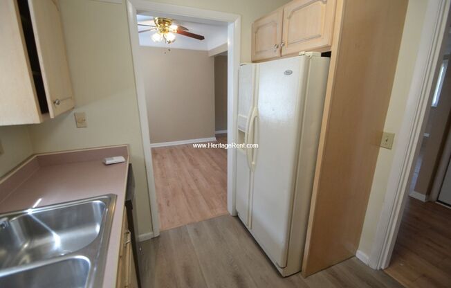 2 beds, 1 bath, 1,326 sqft, $1,150