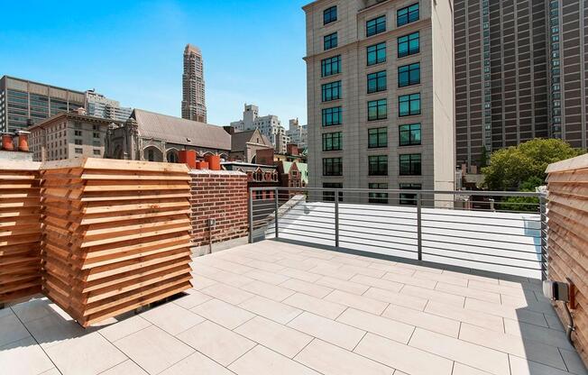 860 LEXINGTON AVE