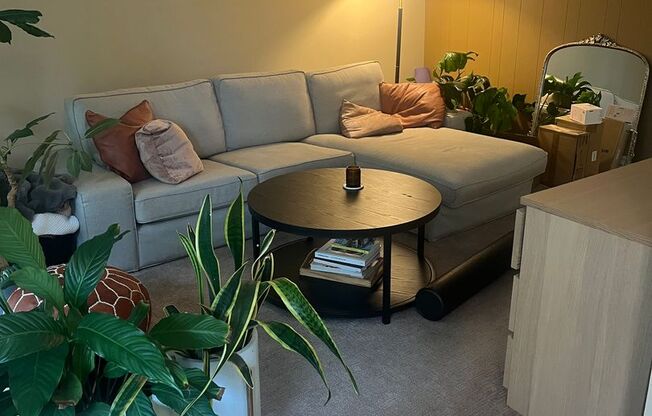 GRBR Greenbrier Apartments