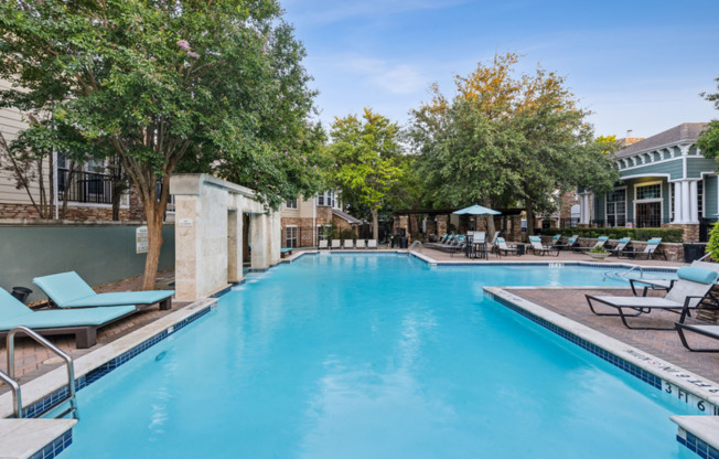 View of Cottonwood Ridgeview Pool