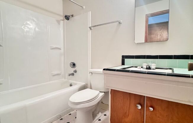 4.2 - Morrison Arms + 5U Apts