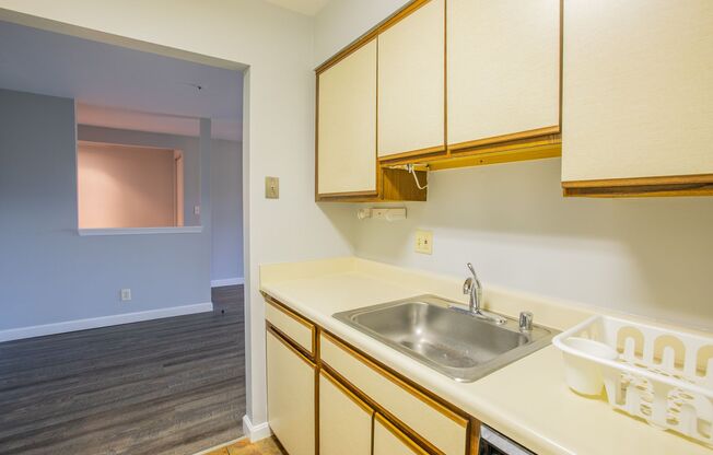 1 bed, 1 bath, $1,700