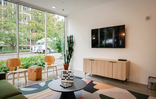 K14 | Resident Lounge
