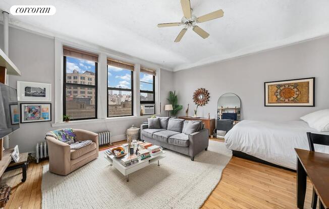 1 SHERIDAN SQ
