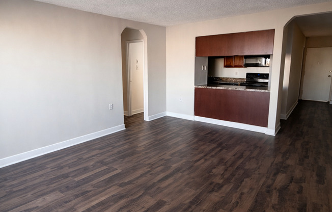 2 beds, 1 bath, 760 sqft, $1,575, Unit 1-1510