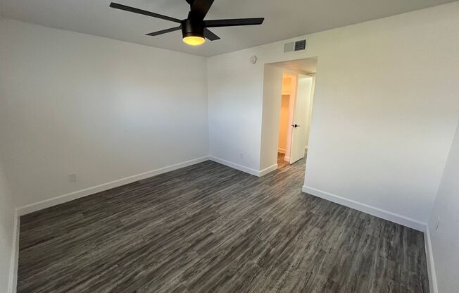 2 beds, 2 baths, 977 sqft, $1,595, Unit 18