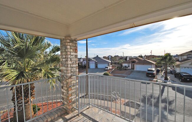 3 beds, 2.5 baths, $1,915