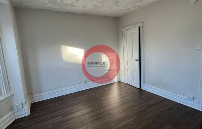 3 beds, 1 bath, $1,295, Unit Apartment 2