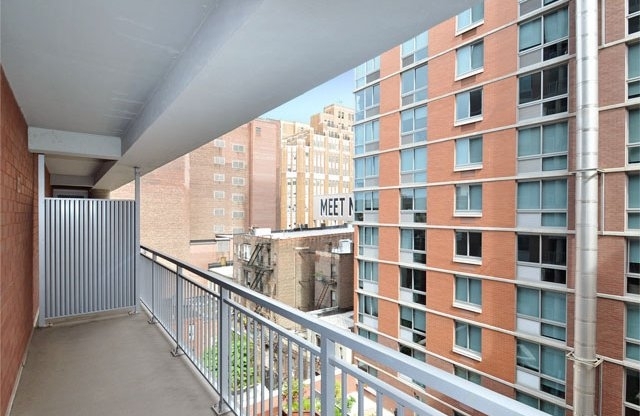 1 bed, 1 bath, 561 sqft, $4,112, Unit 11EADDISON