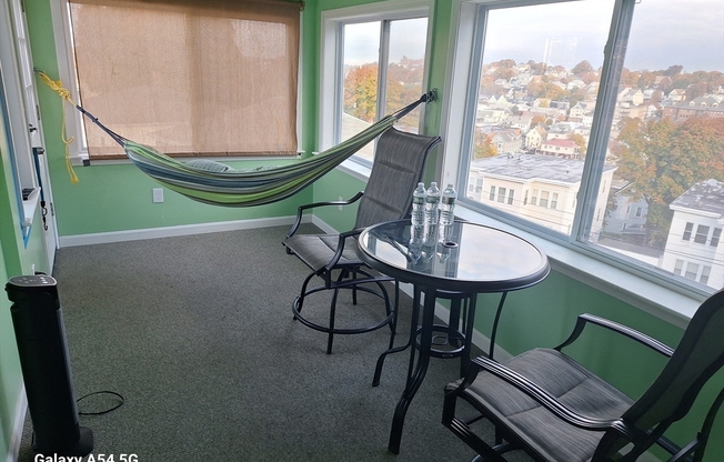 3 beds, 1 bath, 1,000 sqft, $3,600, Unit 2