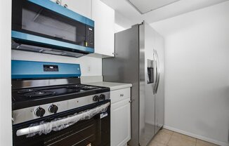 3704 Broadway #215