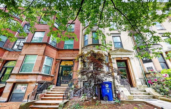 1071 BEACON ST
