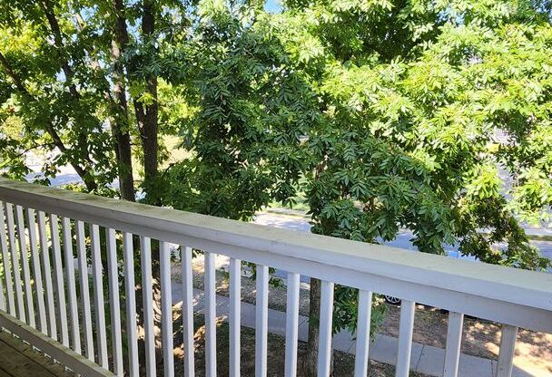 Studio, 1 bath, 600 sqft, $615, Unit 128-09