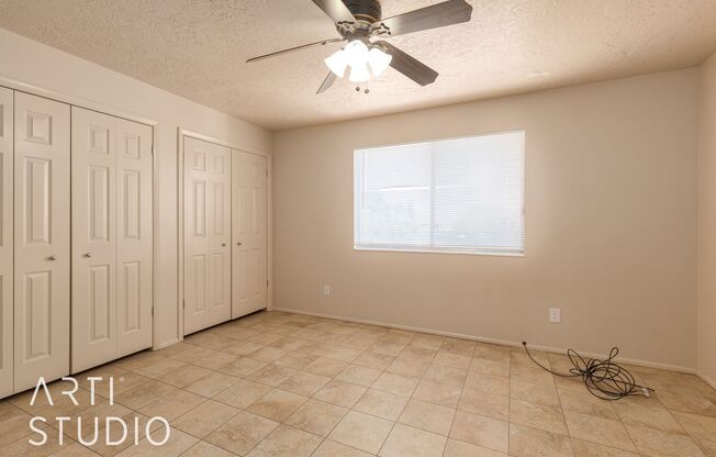 2 beds, 1.5 baths, $1,400