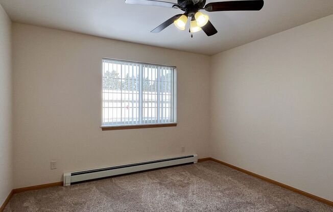 2 beds, 1 bath, 1,248 sqft, $1,430, Unit ML 530-04