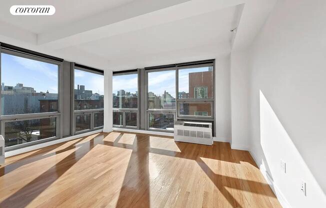 3 beds, 2.5 baths, 1,595 sqft, $6,250, Unit PH2B