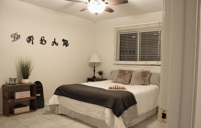 1021 Alvarado Dr SE