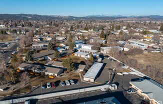 2 beds, 1 bath, 750 sqft, $1,200, Unit 16