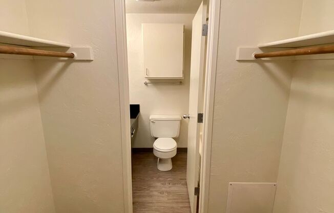 2 beds, 2 baths, 1,150 sqft, $1,712, Unit 0172