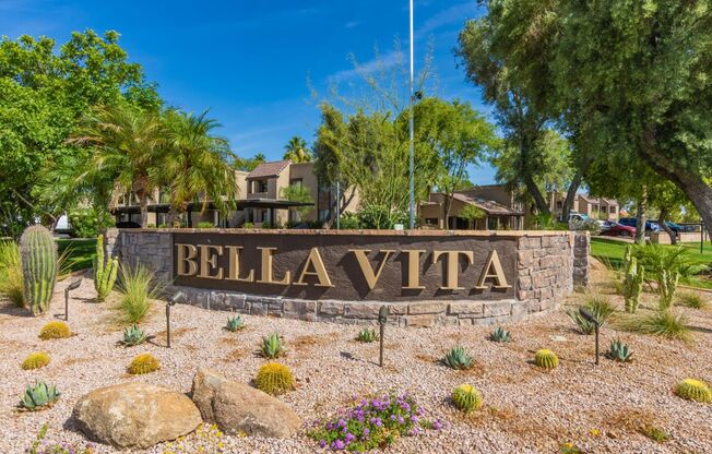 2 beds, 2 baths, 919 sqft, $1,675, Unit 1098