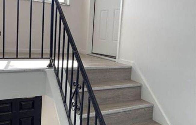 1 bed, 1 bath, 550 sqft, $740, Unit 833 - C