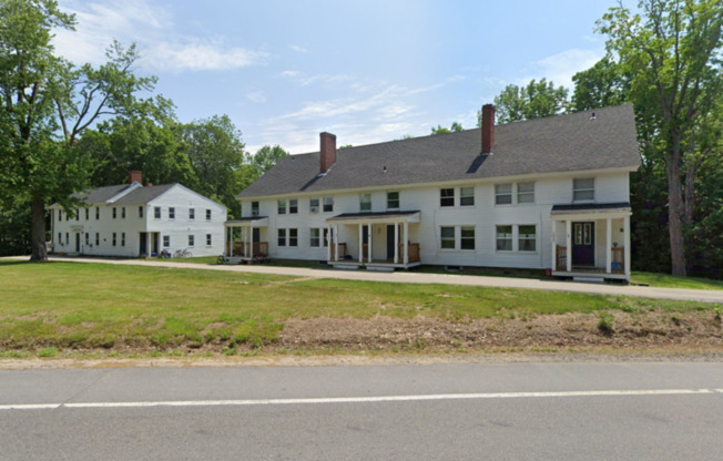 10 LEE RD
