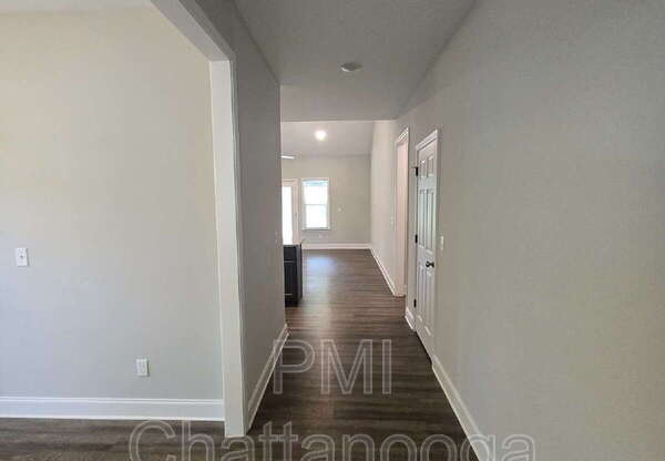 2125 MAE DELL RD