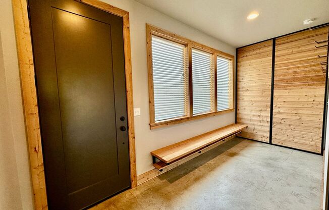 121 East 26th Avenue
