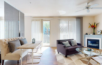 Rio Paradiso Apartment Homes - dining area