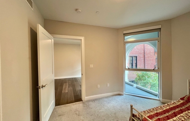 1 bed, 1.5 baths, 869 sqft, $3,750, Unit 401
